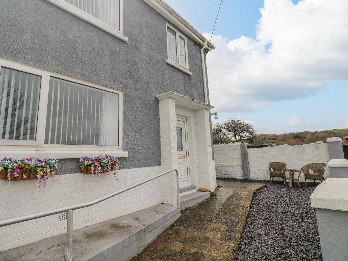 Cwtch Ar Y Mor Vila Burry Port Exterior foto