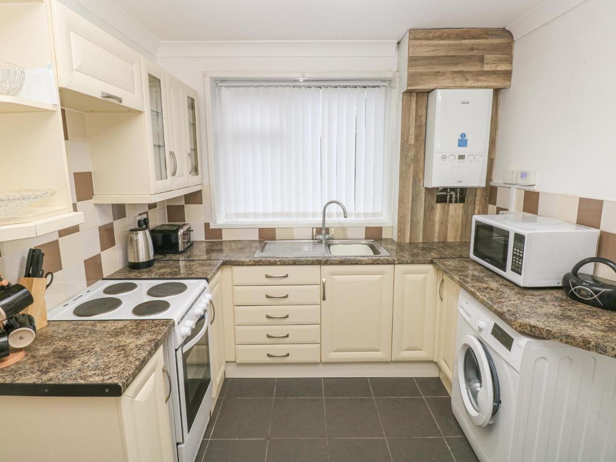 Cwtch Ar Y Mor Vila Burry Port Exterior foto